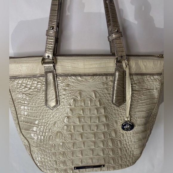 Brahmin Med Asher Cream Beige Croc Embossed Leather Gold...